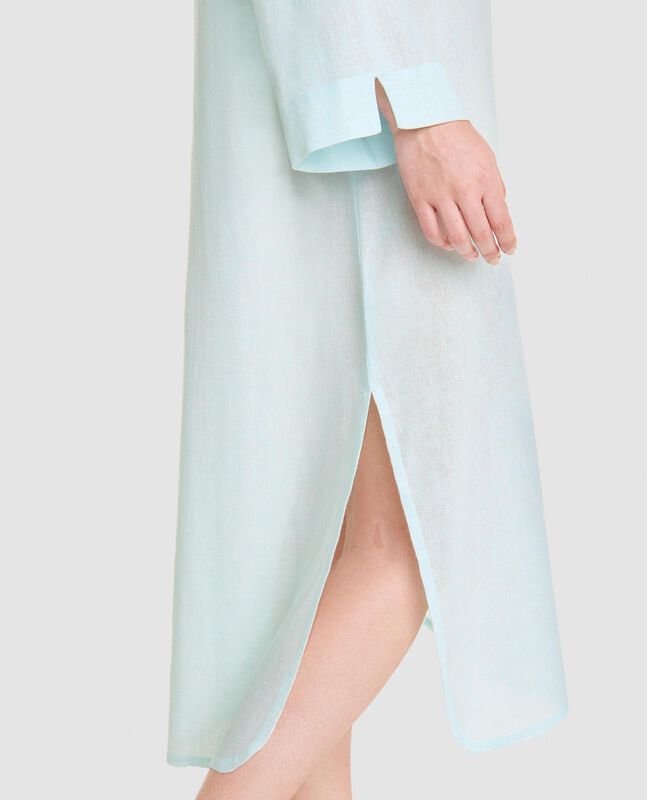 Vestido Liso con Abertura Turquesa image number null