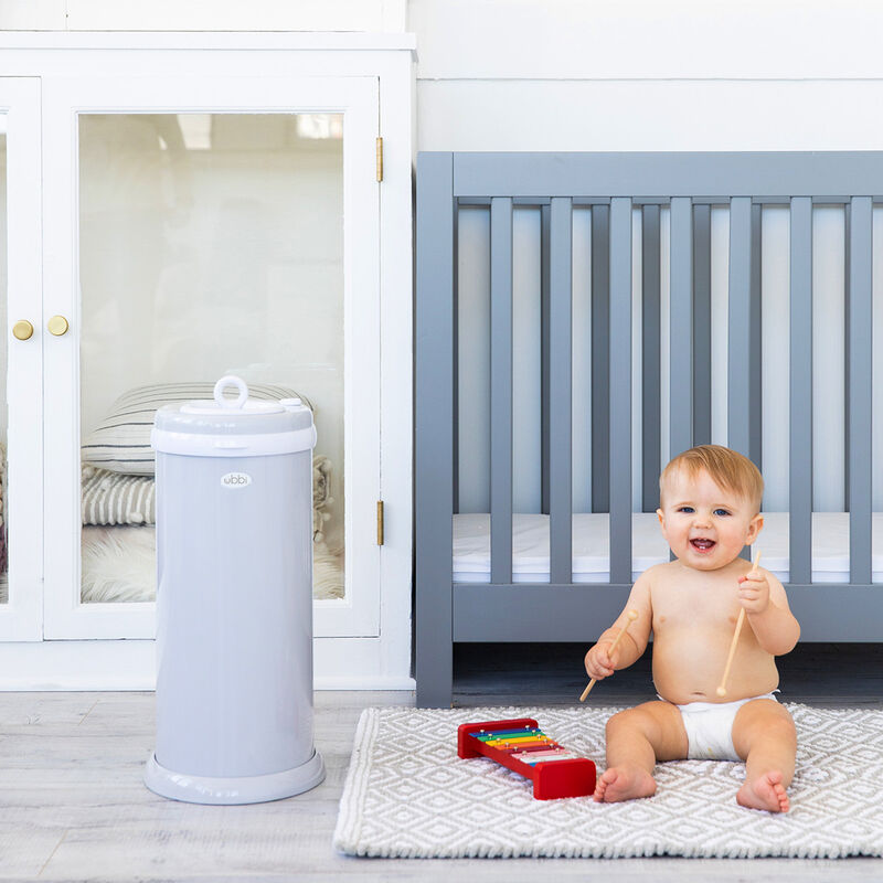 Bote De Pa&ntilde;ales Gris image number null