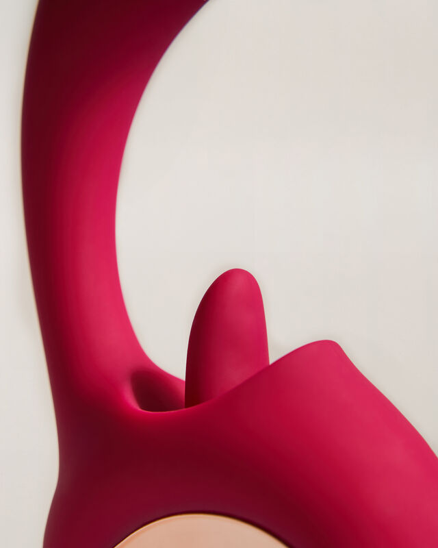 Dildo vibrador m&aacute;s movimientos de lengua | MON+ image number null