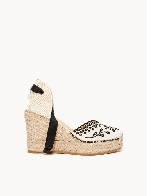 Romero Cu&ntilde;a Alta Lona Bordada Negra image number null