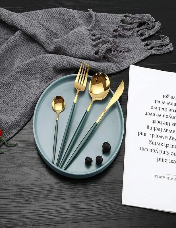 Set cubiertos Casa BIU de acero inoxidable image number null