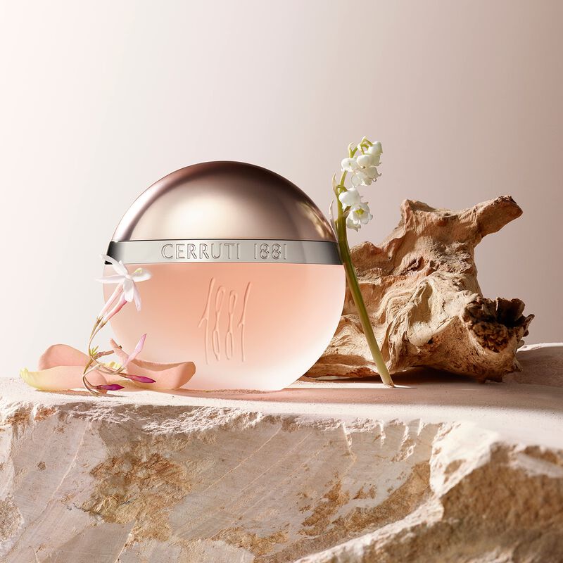 Perfume Cerruti 1881 Eau De Toilette Para Mujer... image number null