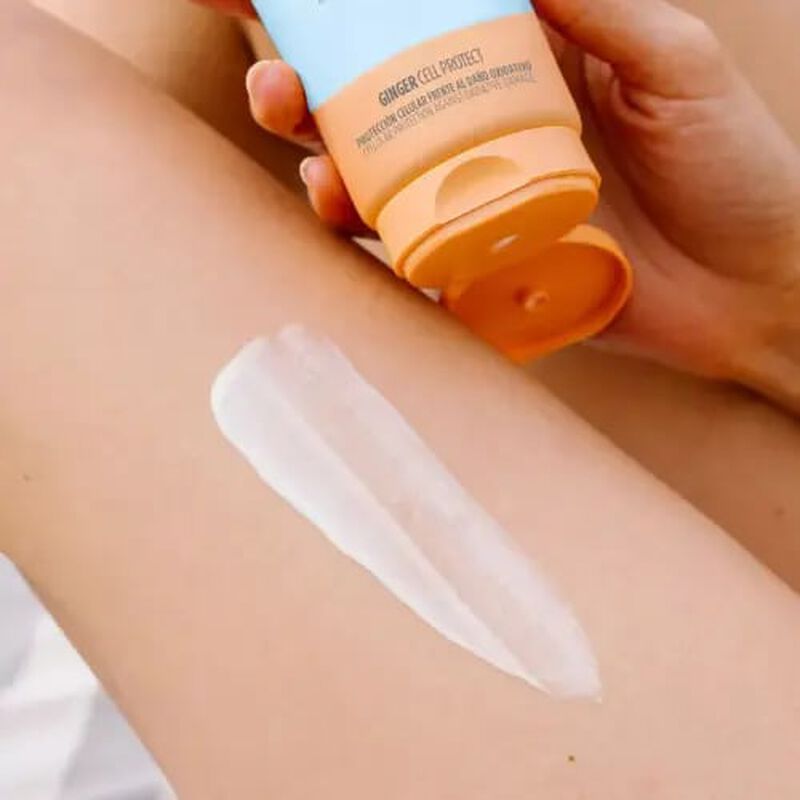 ISDIN GEL CREMA 50 SPF+250 ML image number null