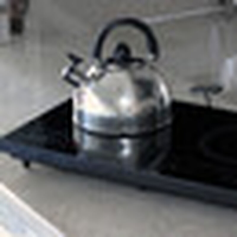 Tetera  de Acero Inoxidable de 3 Litros image number null
