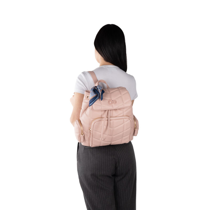 Mochila Acolchonada Con Mascada Color Rosa image number null