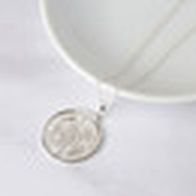 Medalla San Benito de plata con cadena image number null