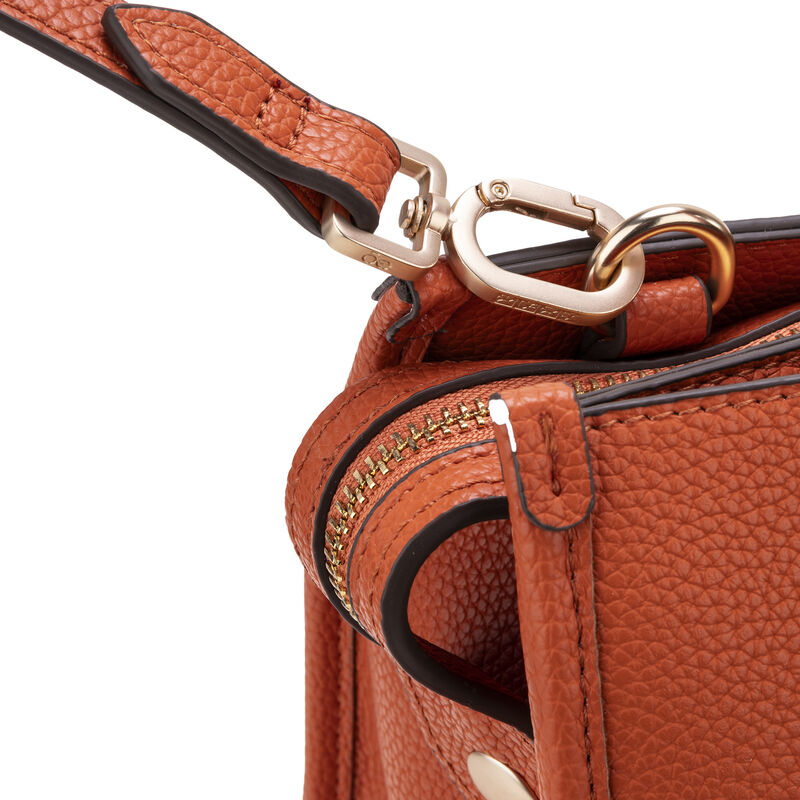 Bolsa Satchel Grande Con Herraje Color Naranja image number null
