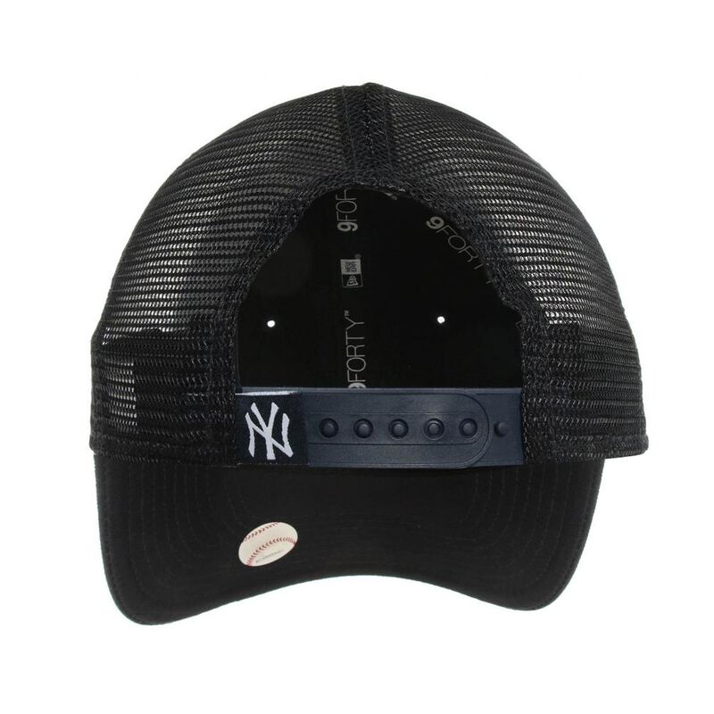Gorra New Era New York Yankees Trucker UNISEX image number null