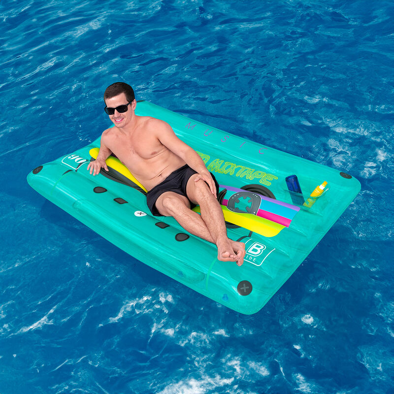 Cama Inflable 1.74m x1.17 m Decorada Cassette 1... image number null