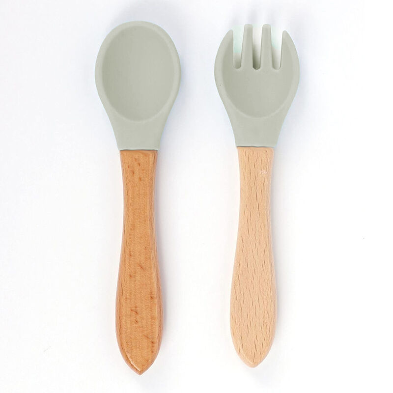 Juego de babero y accesorios de silic&oacute;n Aquila ... image number null