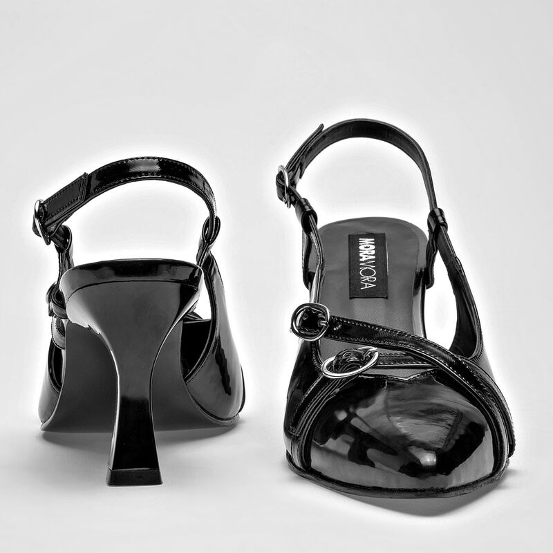 Moramora Zapatilla para mujer negro charol image number null