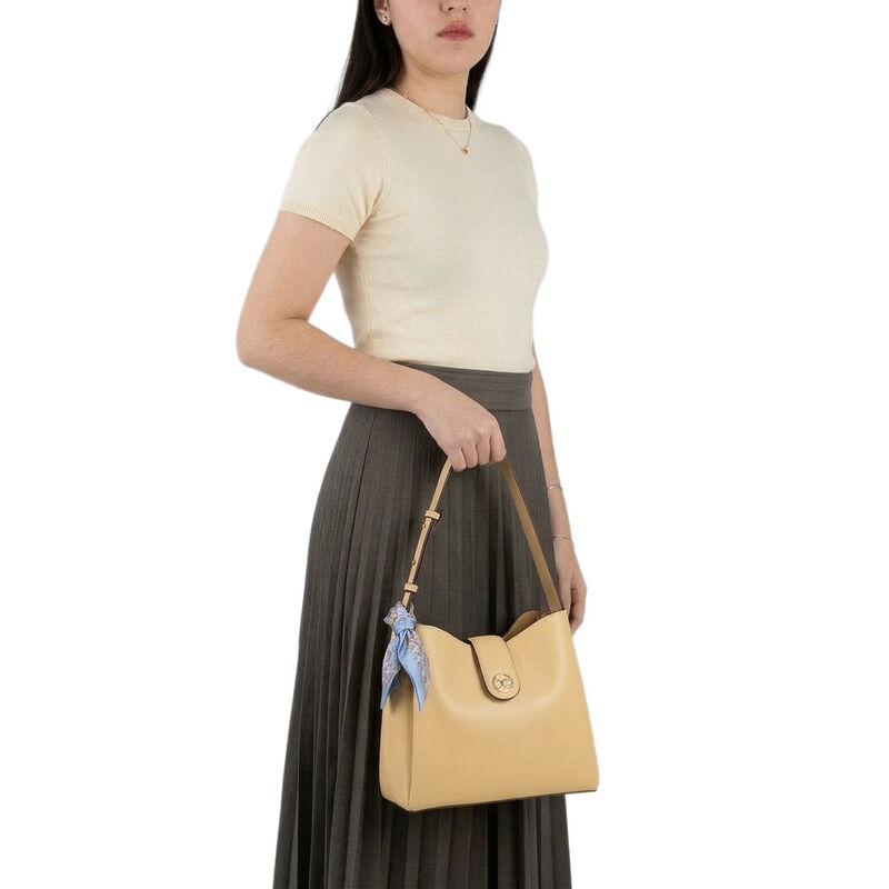 Bolsa Briefcase Mediana Con Mascada Color Amari... image number null