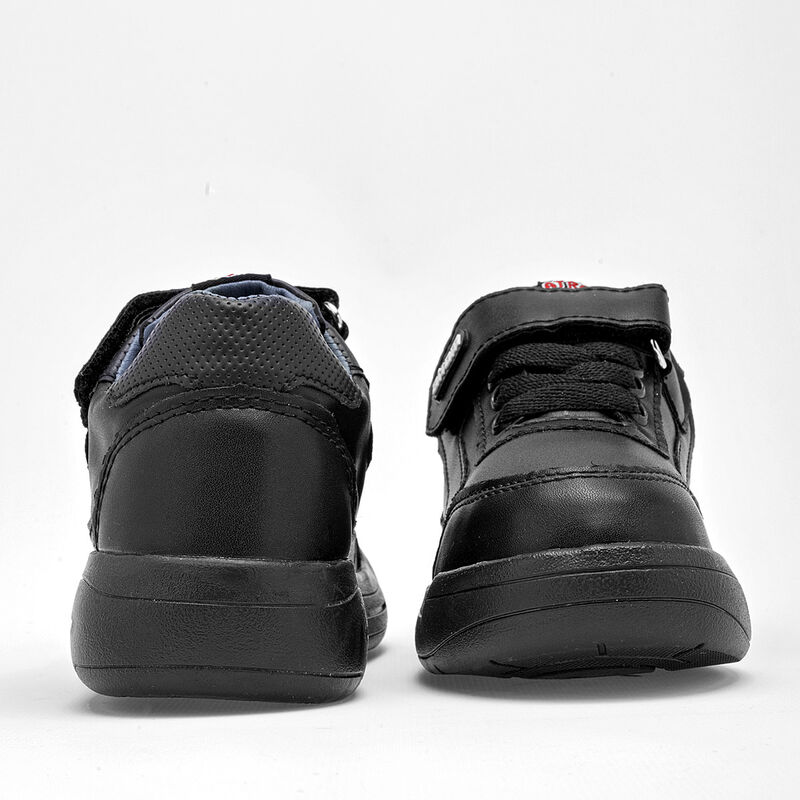 Atrom Zapato casual para ni&ntilde;o. Negro image number null
