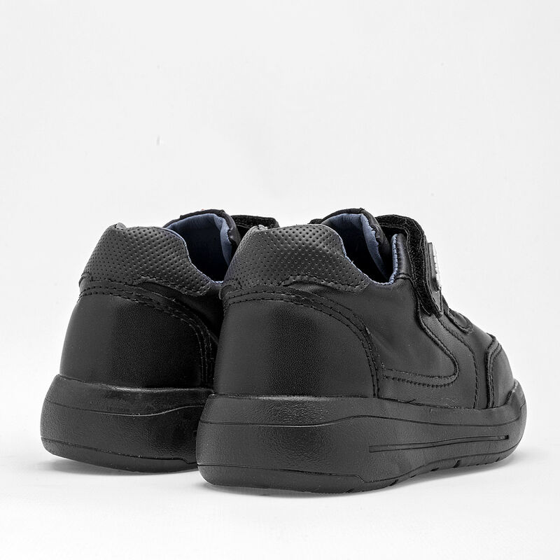 Atrom Zapato casual para ni&ntilde;o. Negro image number null