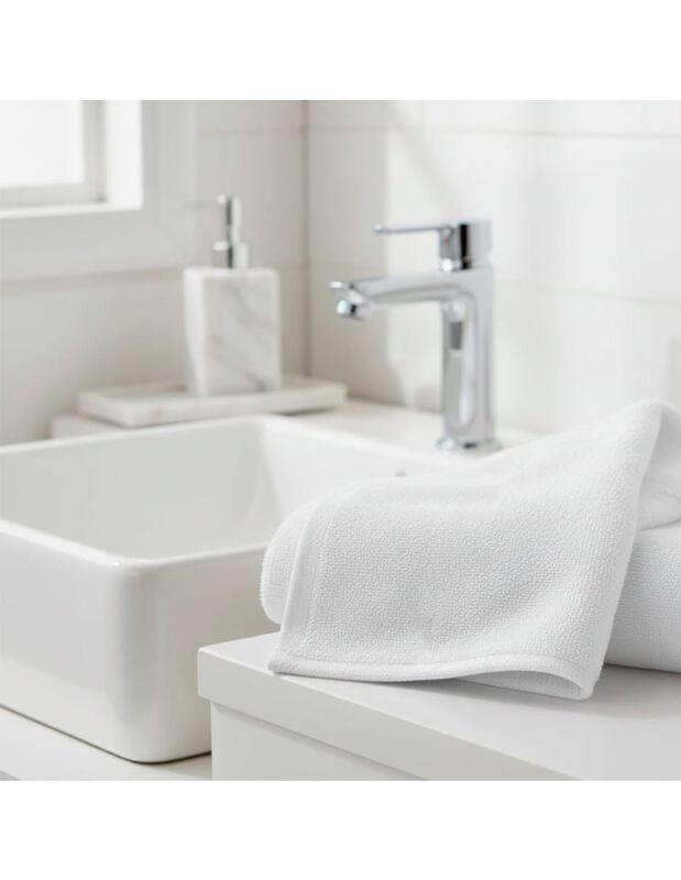 Toalla de Medio Ba&ntilde;o L&iacute;nea SPA, Extra Suave y A... image number null