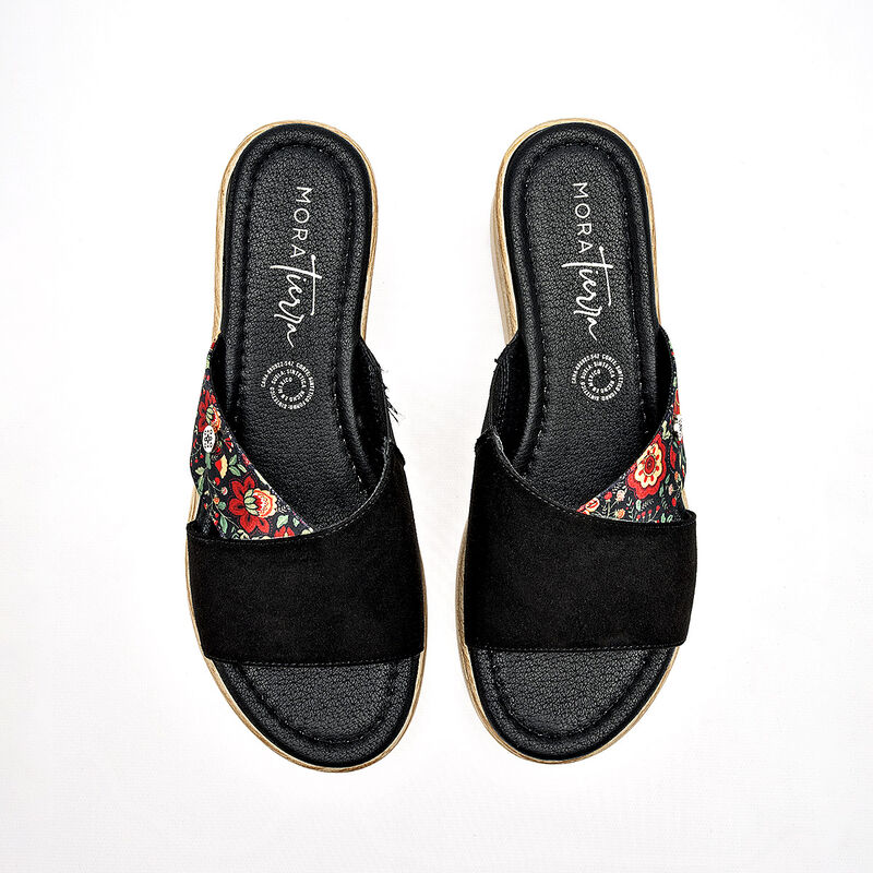 Mora Tierra sandalia cu&ntilde;a para mujer negro mult... image number null