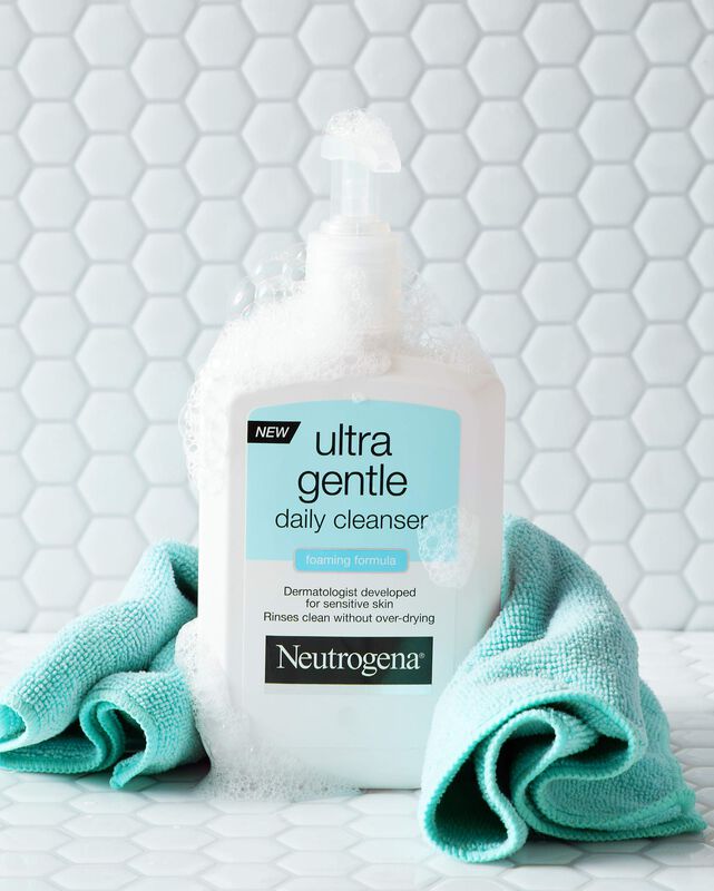 Limpiador Neutrogena Ultra Gentle Daily 355 Ml ... image number null