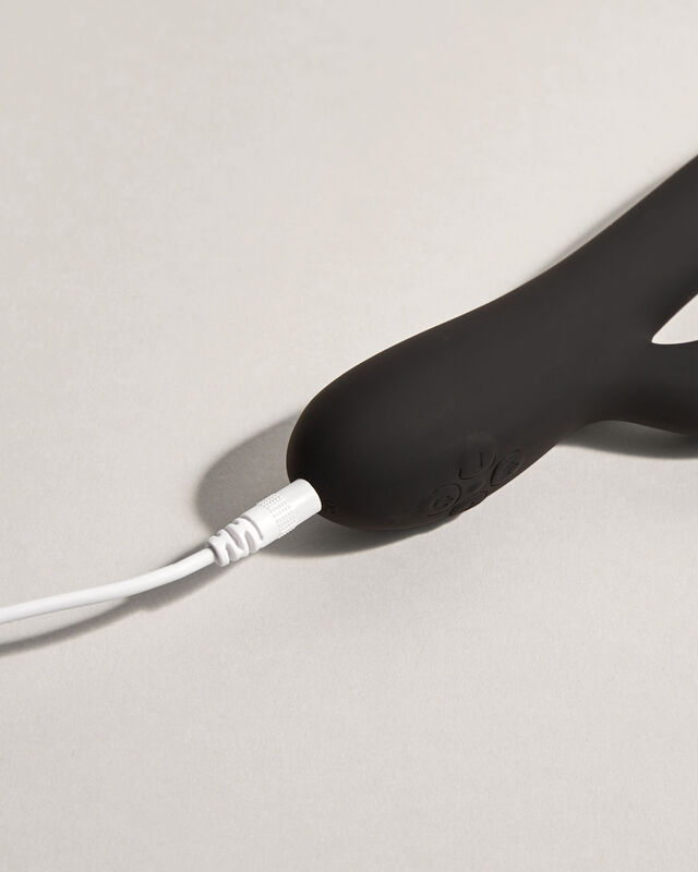Conejo Vibrador Lola Efecto Calor Negro image number null