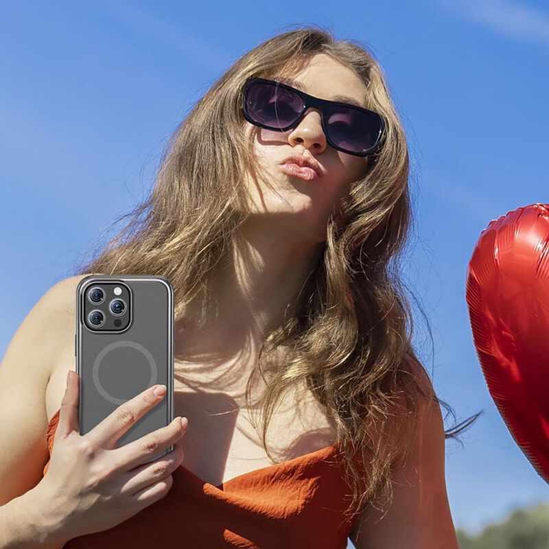 Funda MYBAT Fuse con MagSafe para iPhone 15 PRO... image number null