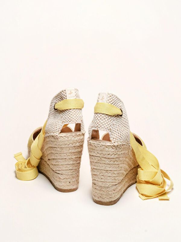 Alpargata de Cu&ntilde;a Alta Romero Amarilla image number null