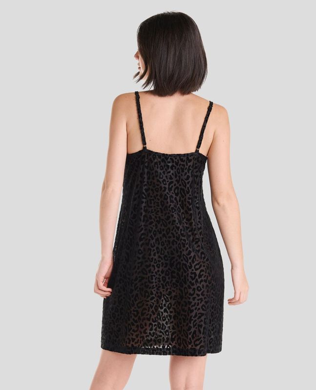 Camis&oacute;n Corto Flocado Negro image number null