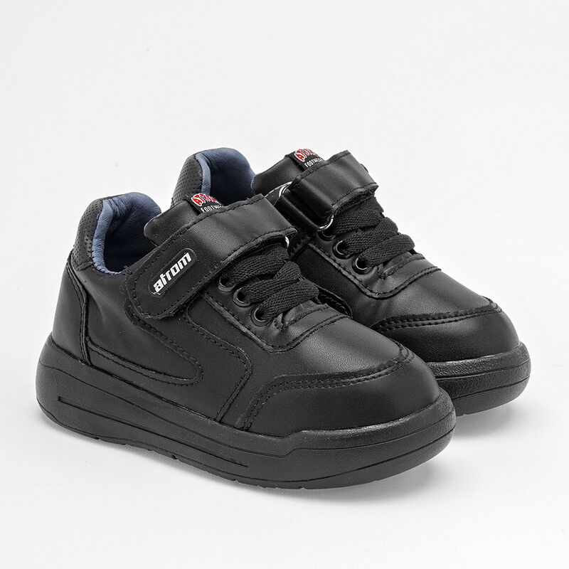 Atrom Zapato casual para ni&ntilde;o. Negro image number null