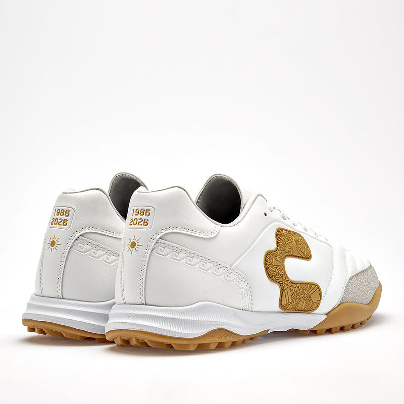 Charly tenis de f&uacute;tbol para hombre blanco dorad... image number null