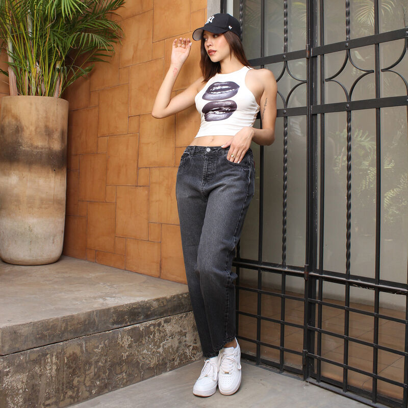 Jeans Mujer Tiro Alto Corte Mom Pierna Recta Ne... image number null