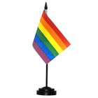 Juego De Banderas De Escritorio Anley Rainbow Deluxe Lgbtq De 15 X 10 Cm Con Base
