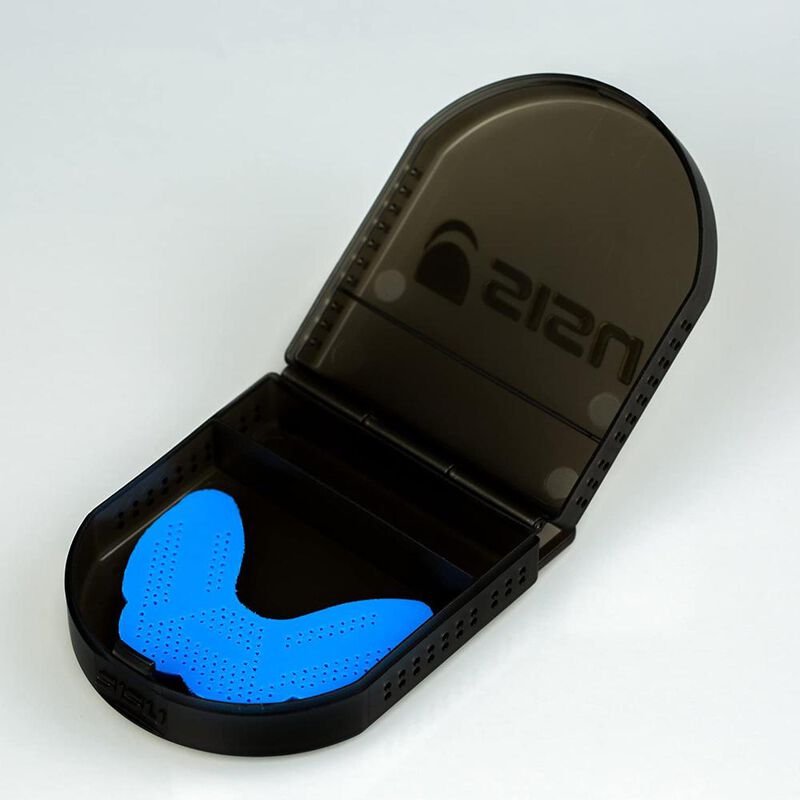 Estuche de almacenamiento para protector bucal ... image number null