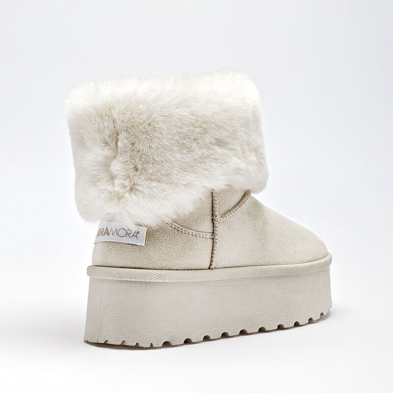 Moramora Bota con peluche para mujer beige blan... image number null