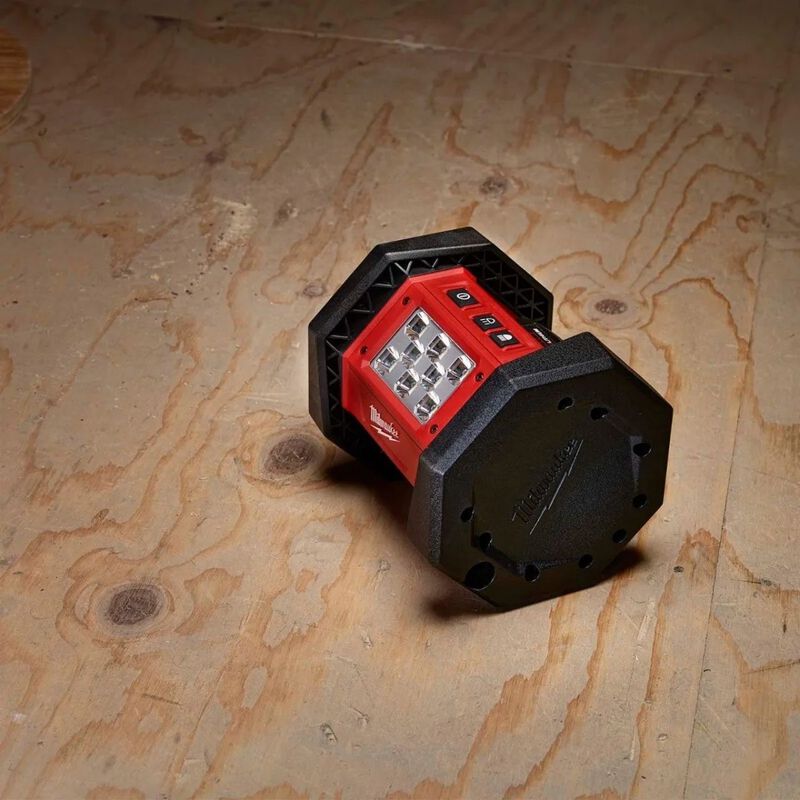 Lampara LED M18 Flood MILWAUKEE 2361-20 PARA US... image number null