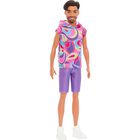 Barbie - Muñeco Ken Fashionista Camisa de Colores y Short Morado