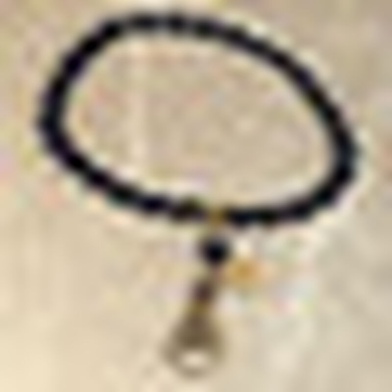 Pulsera Negra De &Aacute;gatas Con Dije Met&aacute;lico De Ma... image number null