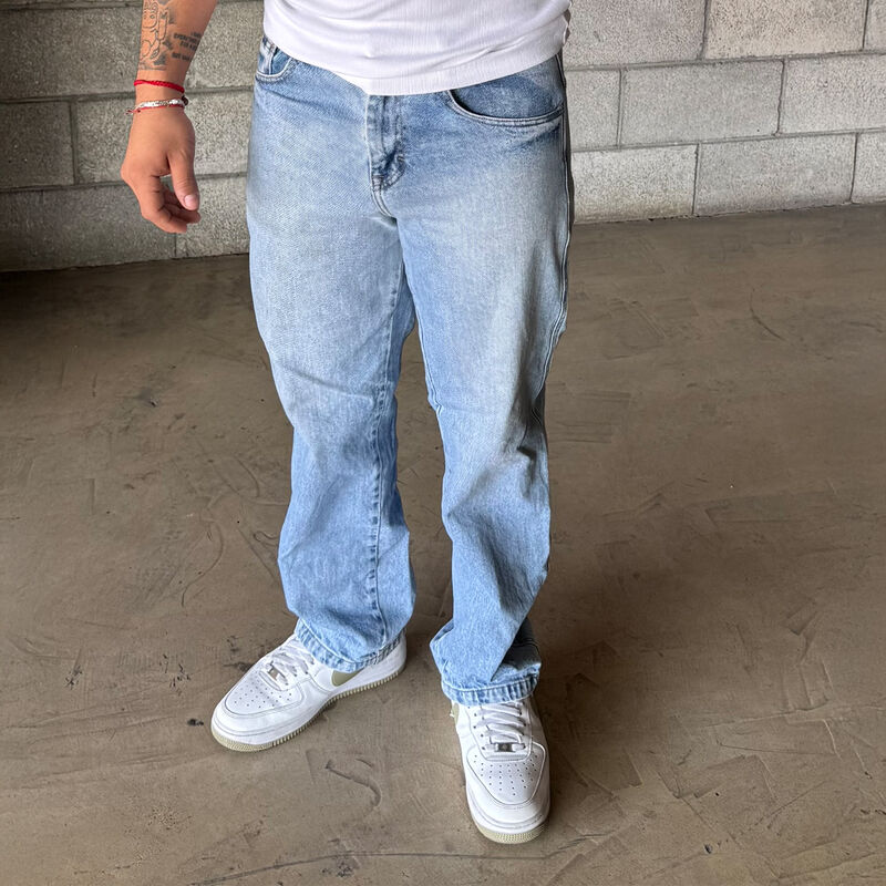 Jeans De Hombre Azul Claro Recto image number null