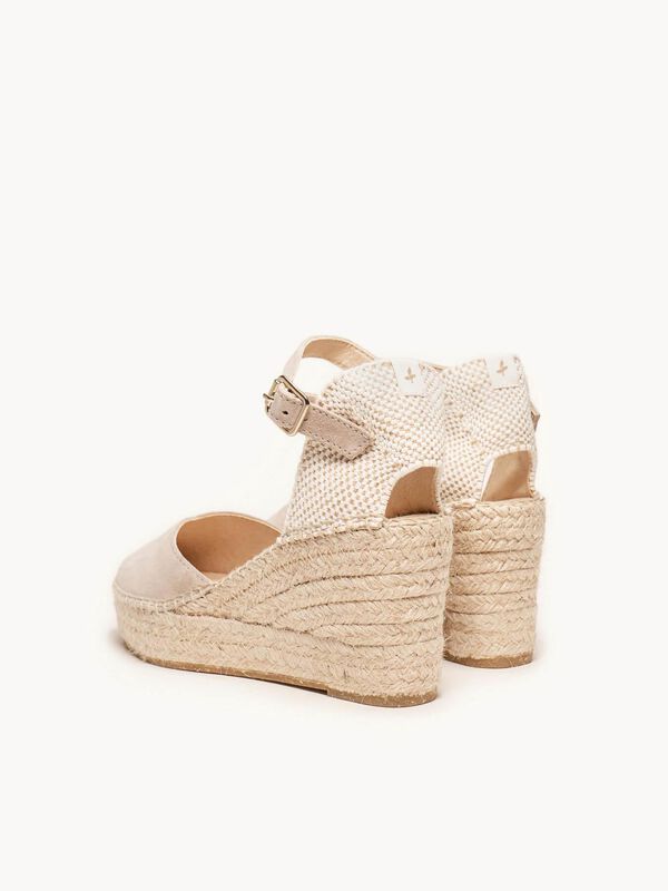 Jara Cu&ntilde;a Media Plataforma Ante Piedra image number null