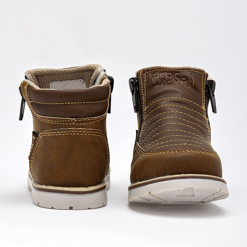 Tres-A Botitas para beb&eacute; ni&ntilde;o. Caf&eacute; image number null