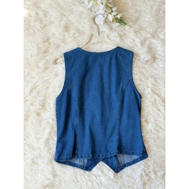 Chaleco escote V de mezclilla image number null