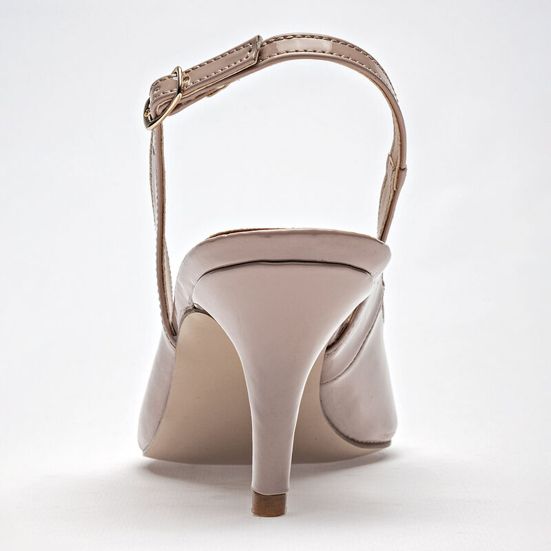 Felisa Villalobos Zapatilla para mujer beige image number null