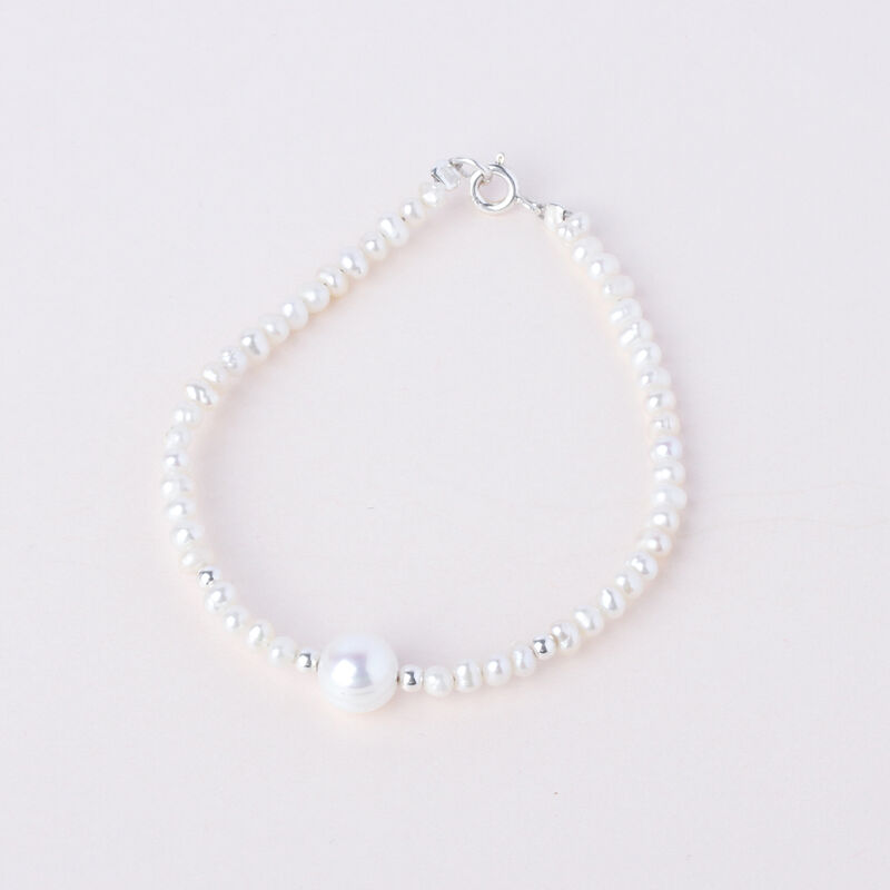 Set de Pulsera Sencilla de Perlas y Aretes de P... image number null