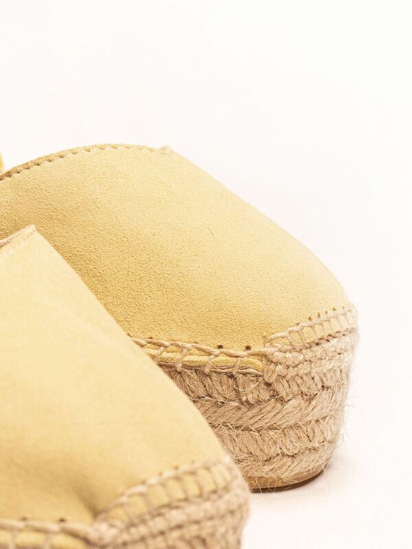 Romero Plataforma Ante Amarillo image number null