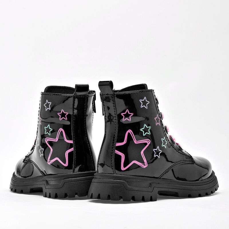 Yuyin Bot&iacute;n para ni&ntilde;a negro charol image number null