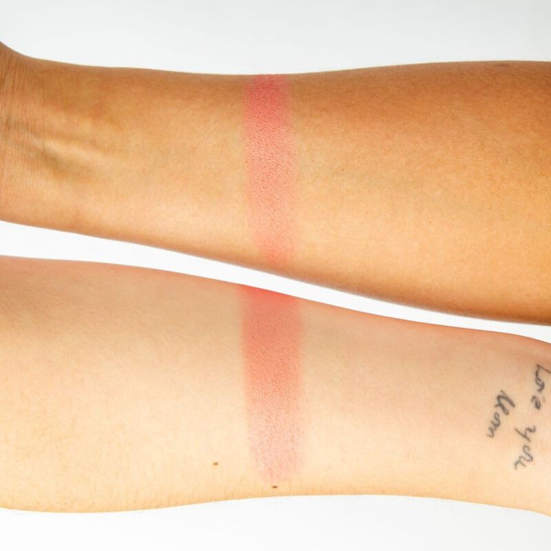 Sombra Y Ruboriza El B&aacute;lsamo Hot Mama! Iluminad... image number null