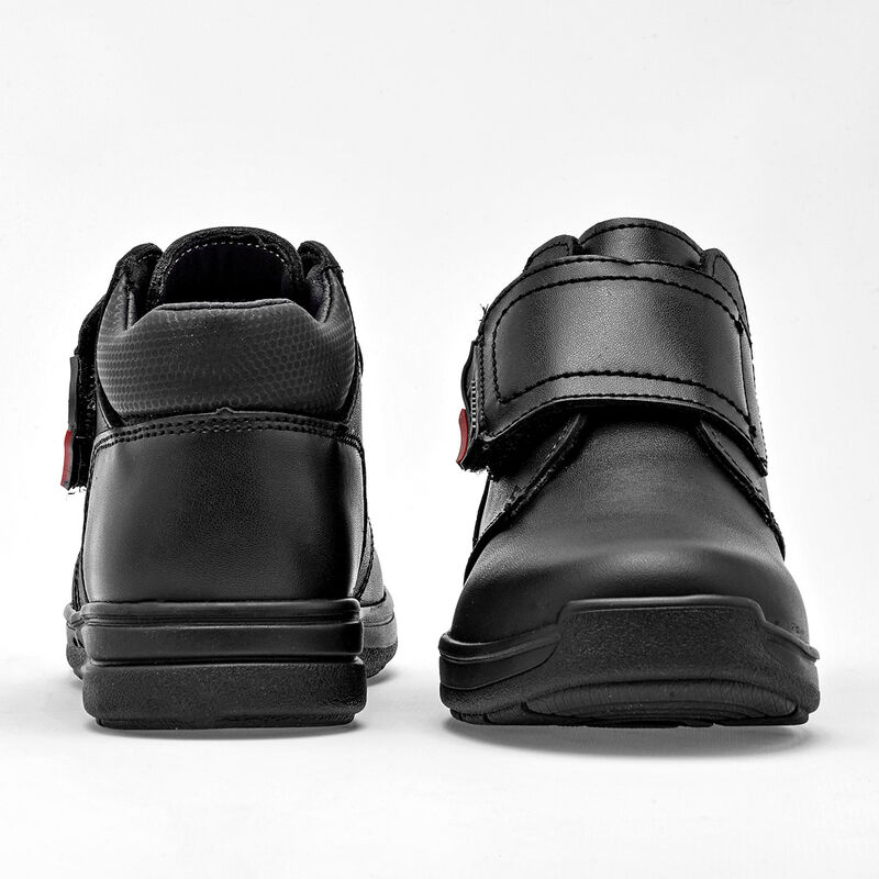 Yuyin Bota para ni&ntilde;o negro image number null