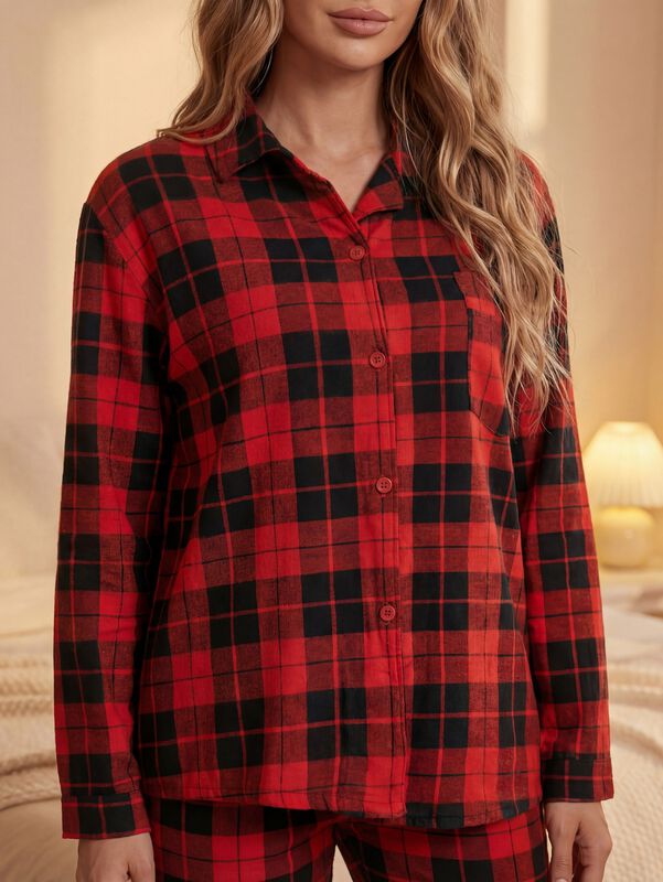 Pijama Navide&ntilde;a para Mujer con Botones Tela Sua... image number null