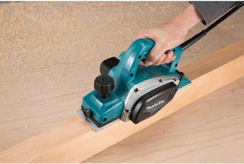 Cepillo El&eacute;ctrico Makita M1902b 3 1/4" 500w Pro... image number null