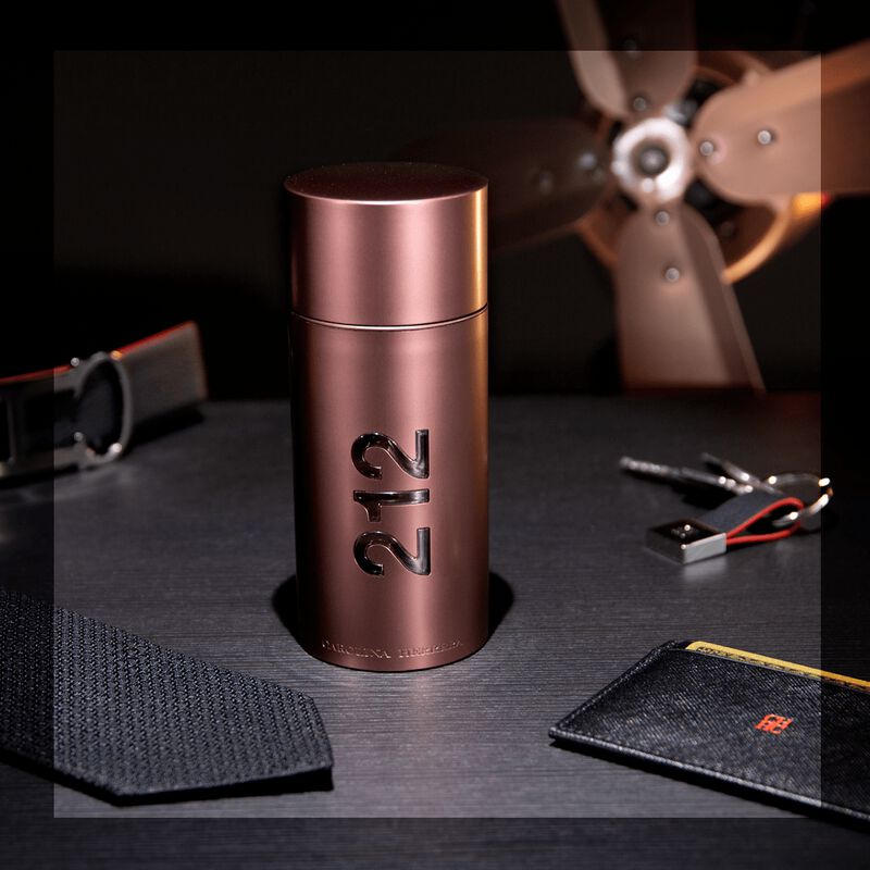 Carolina Herrera 212 Sexy Men Edt 100 Ml image number null