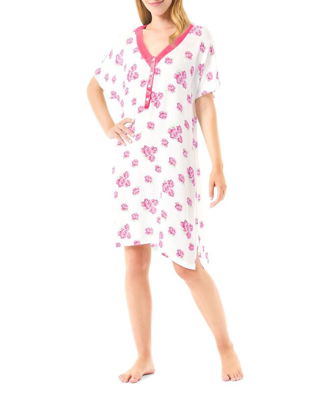 Camis&oacute;n Corto con Flores Fucsia image number null