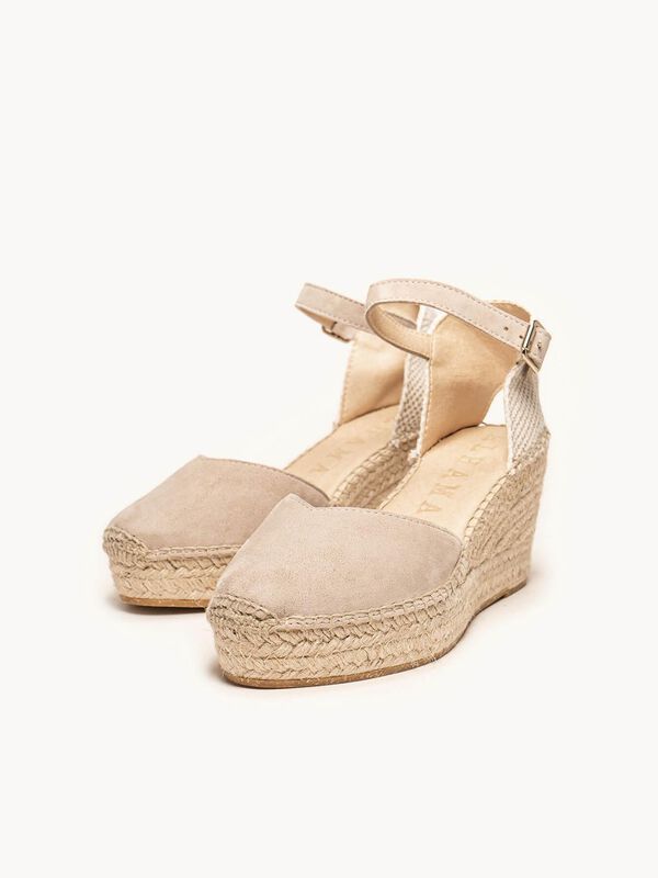 Jara Cu&ntilde;a Media Plataforma Ante Piedra image number null