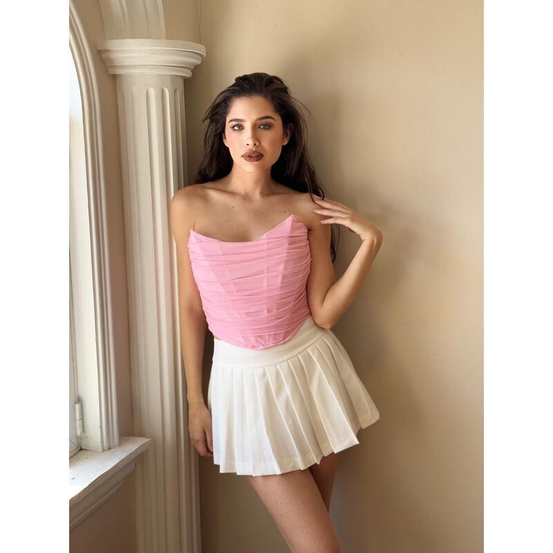 Falda tableada con short image number null